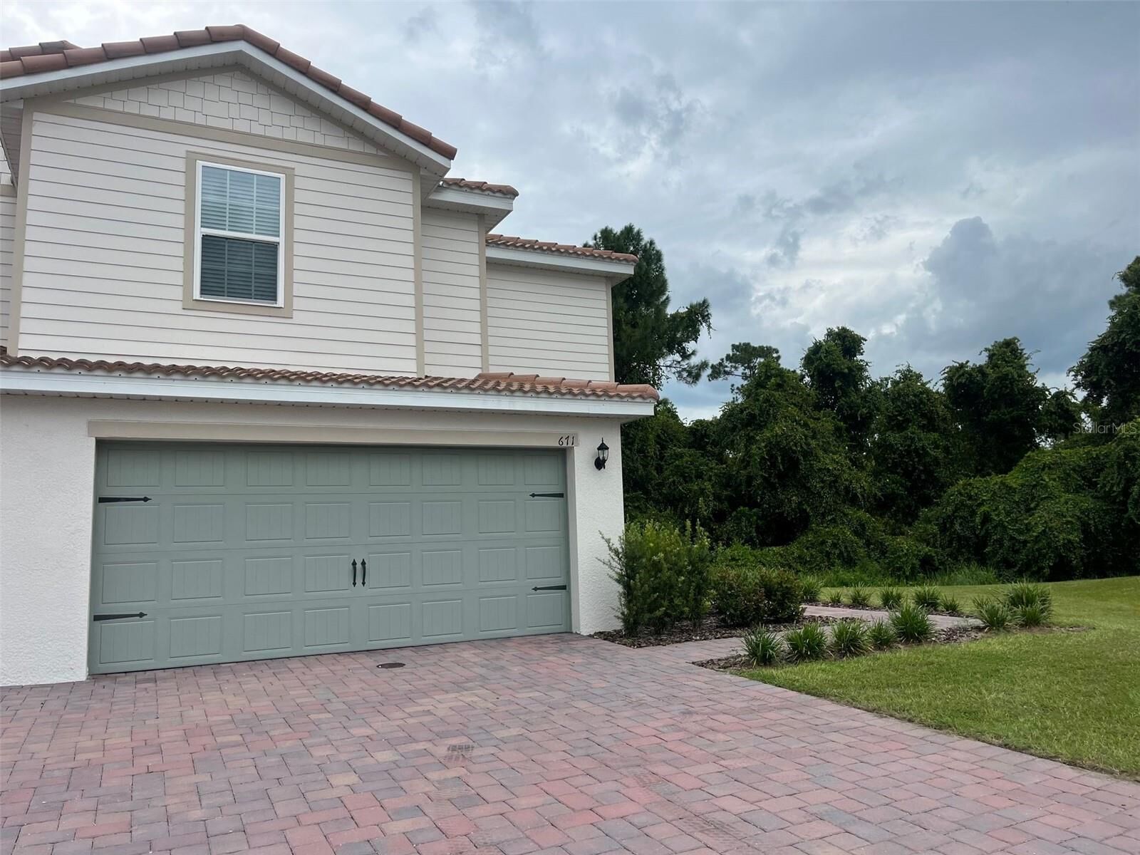 Property Photo: 671 Bay Leaf Drive FL 34759