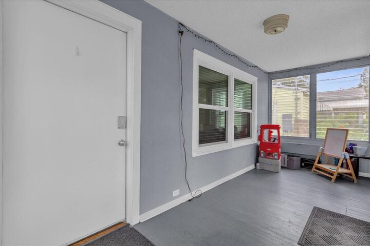 Property Photo: 925 La Salle Avenue FL 32803