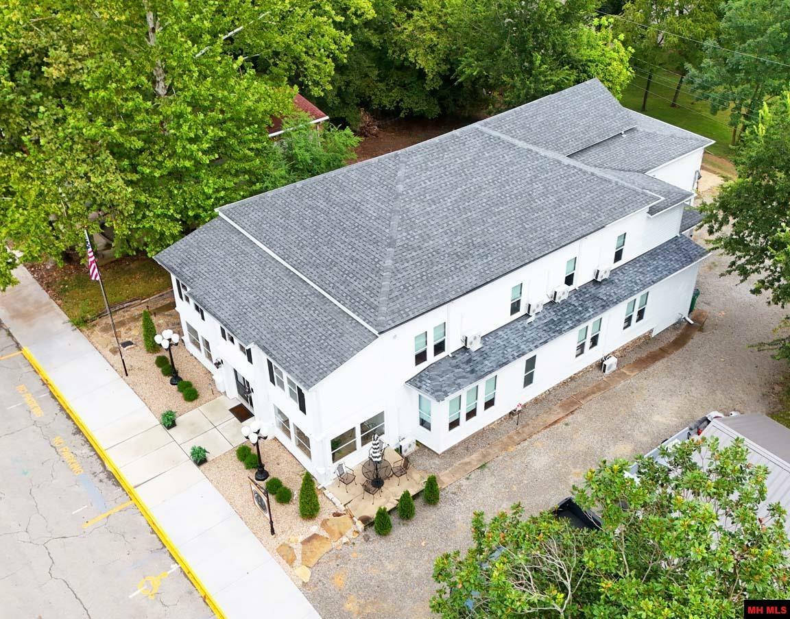 Property Photo: 110 McLean Avenue AR 72626