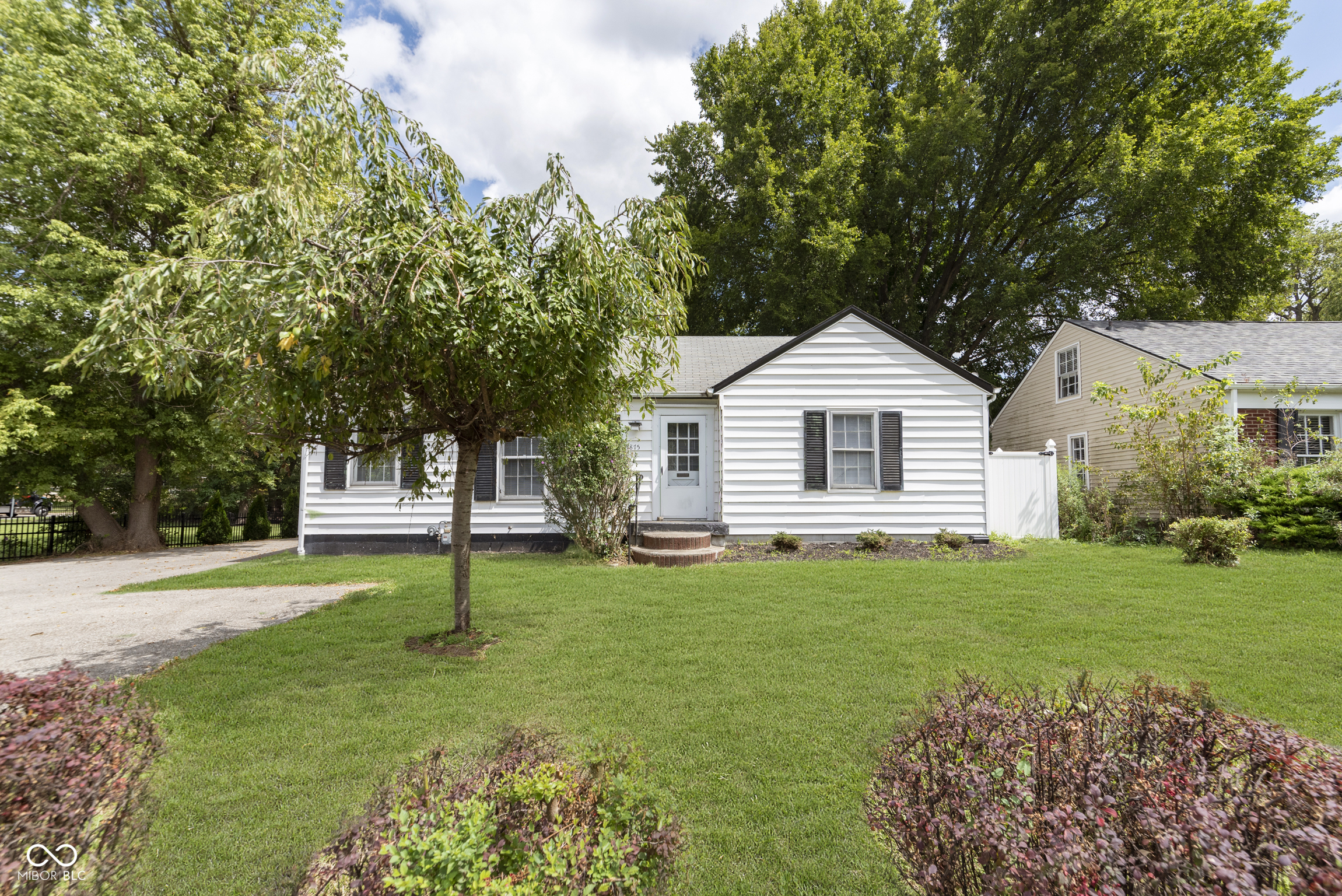 Property Photo:  5875 N Keystone Avenue  IN 46220 