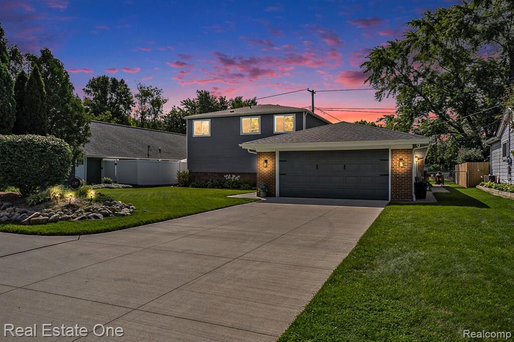 Property Photo:  386 E Glass Road  MI 48462 8877 