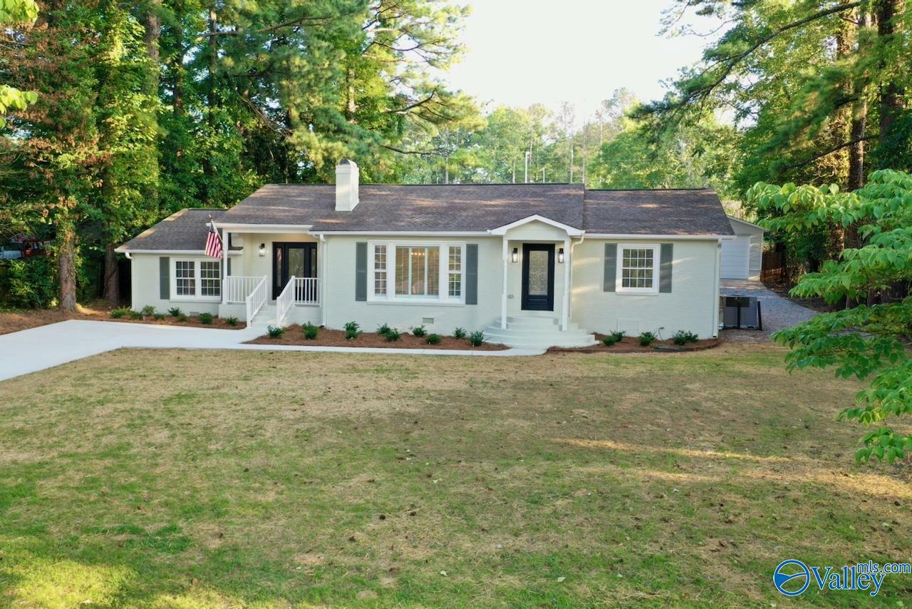 Property Photo:  1014 Big Cove Road SE  AL 35801 