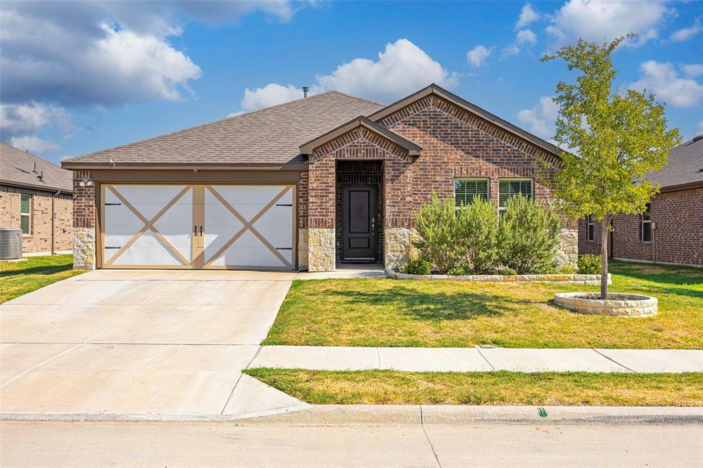 Property Photo:  6409 Windsor Lane  TX 76227 