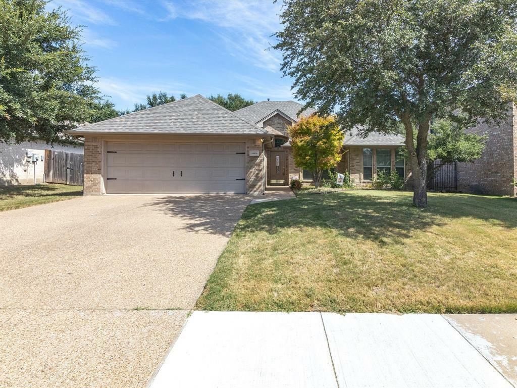 Property Photo:  10828 Golfview Way  TX 76126 