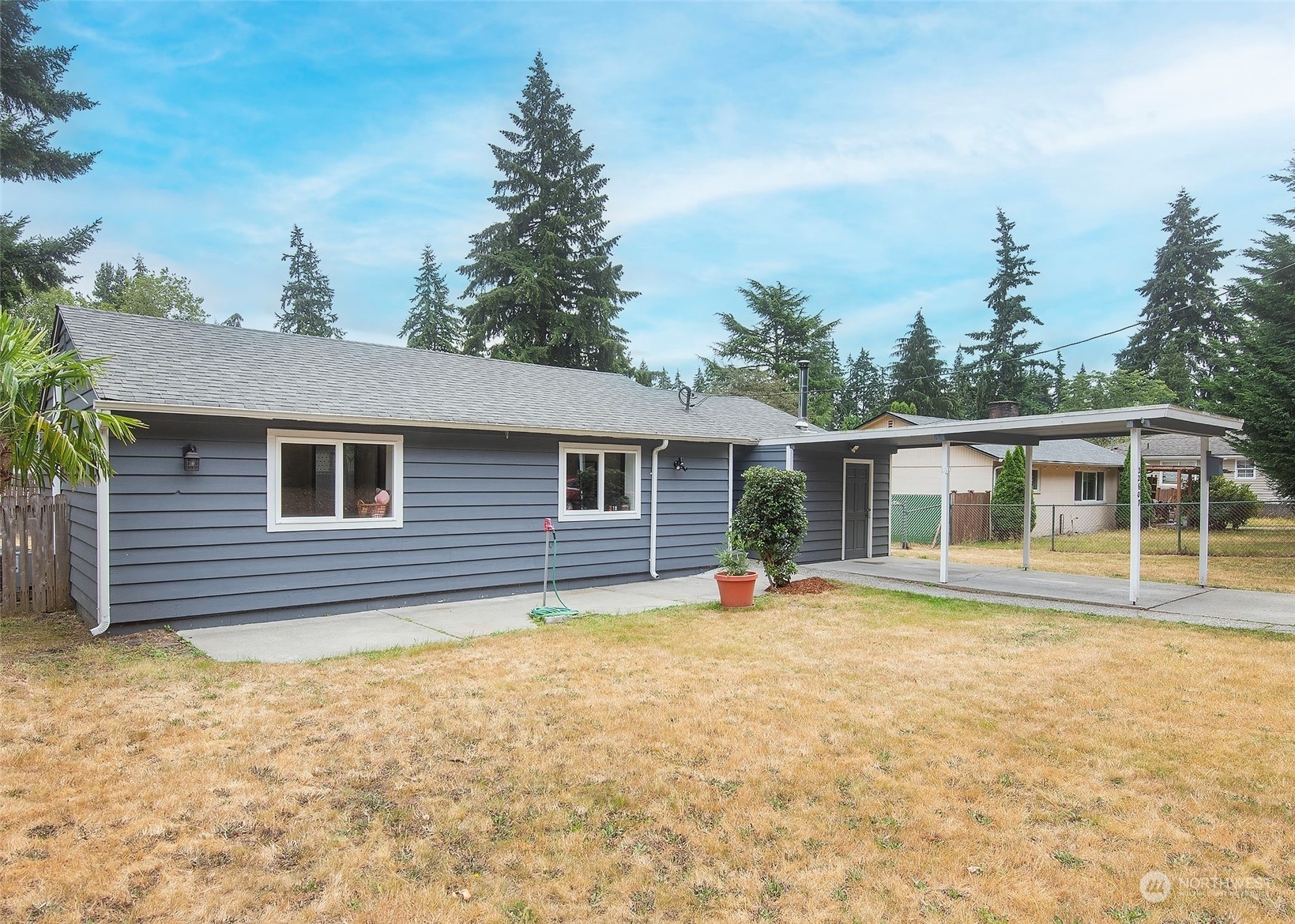 Property Photo:  22607 61st Avenue W  WA 98043 