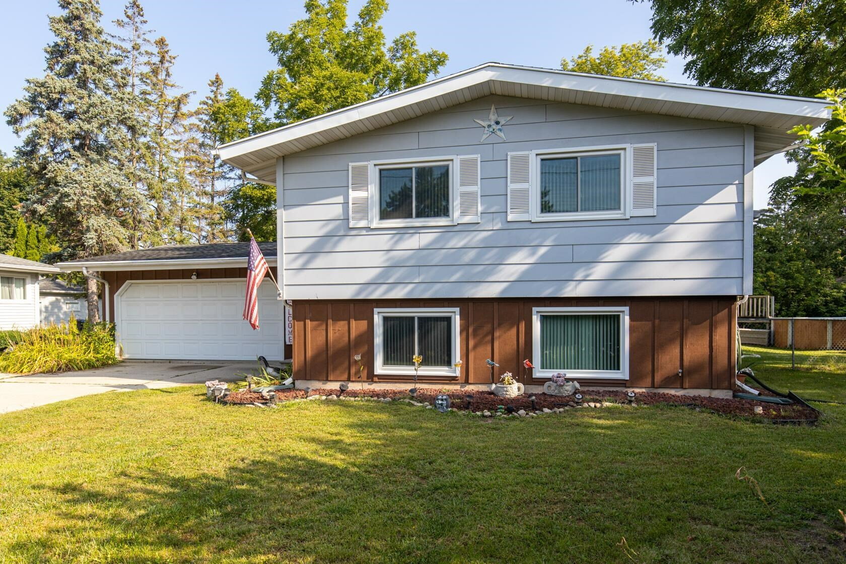 Property Photo:  1512 W 9th Avenue  WI 54902 