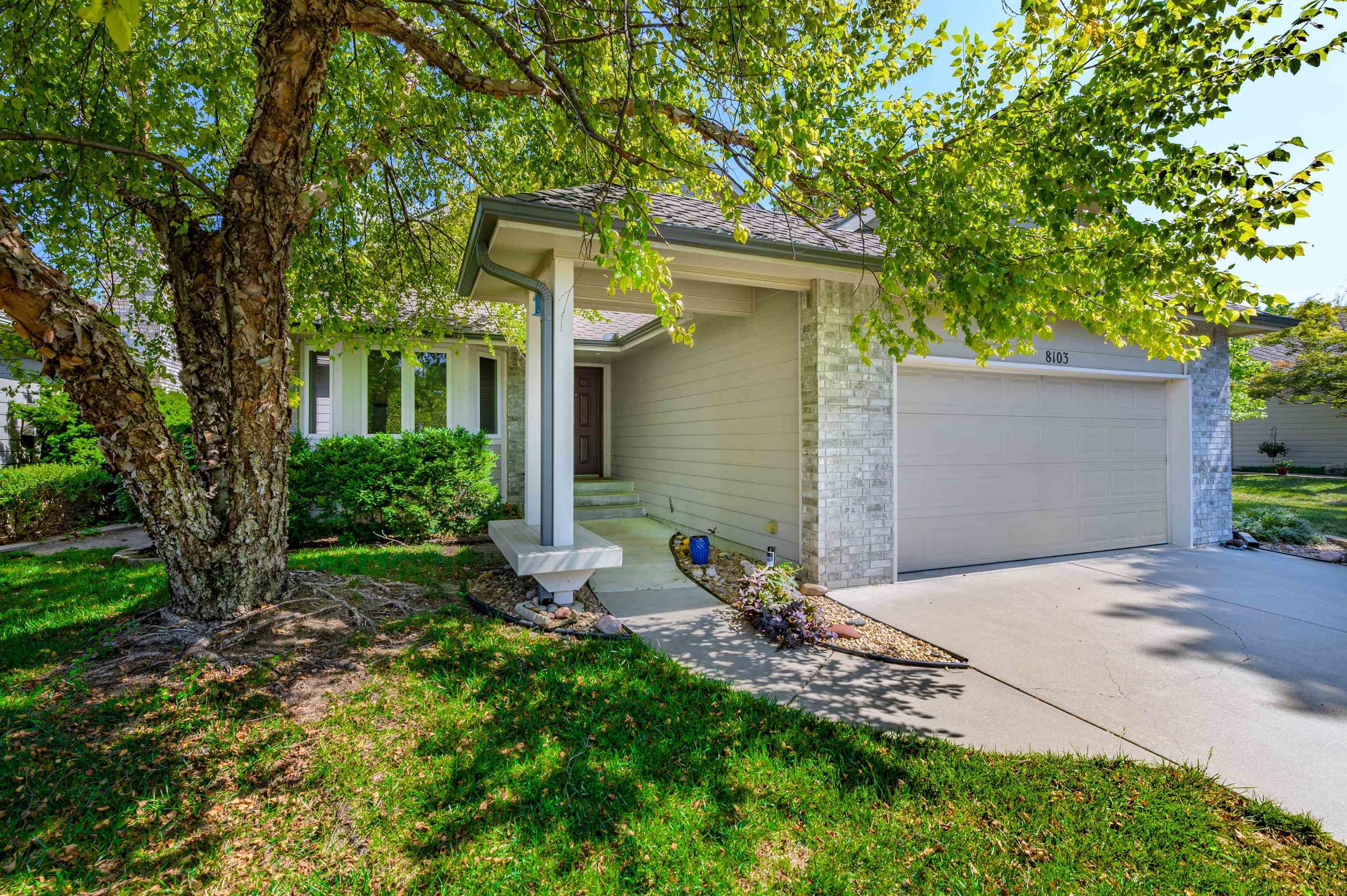 Property Photo:  8103 E Windwood Cir  KS 67226 