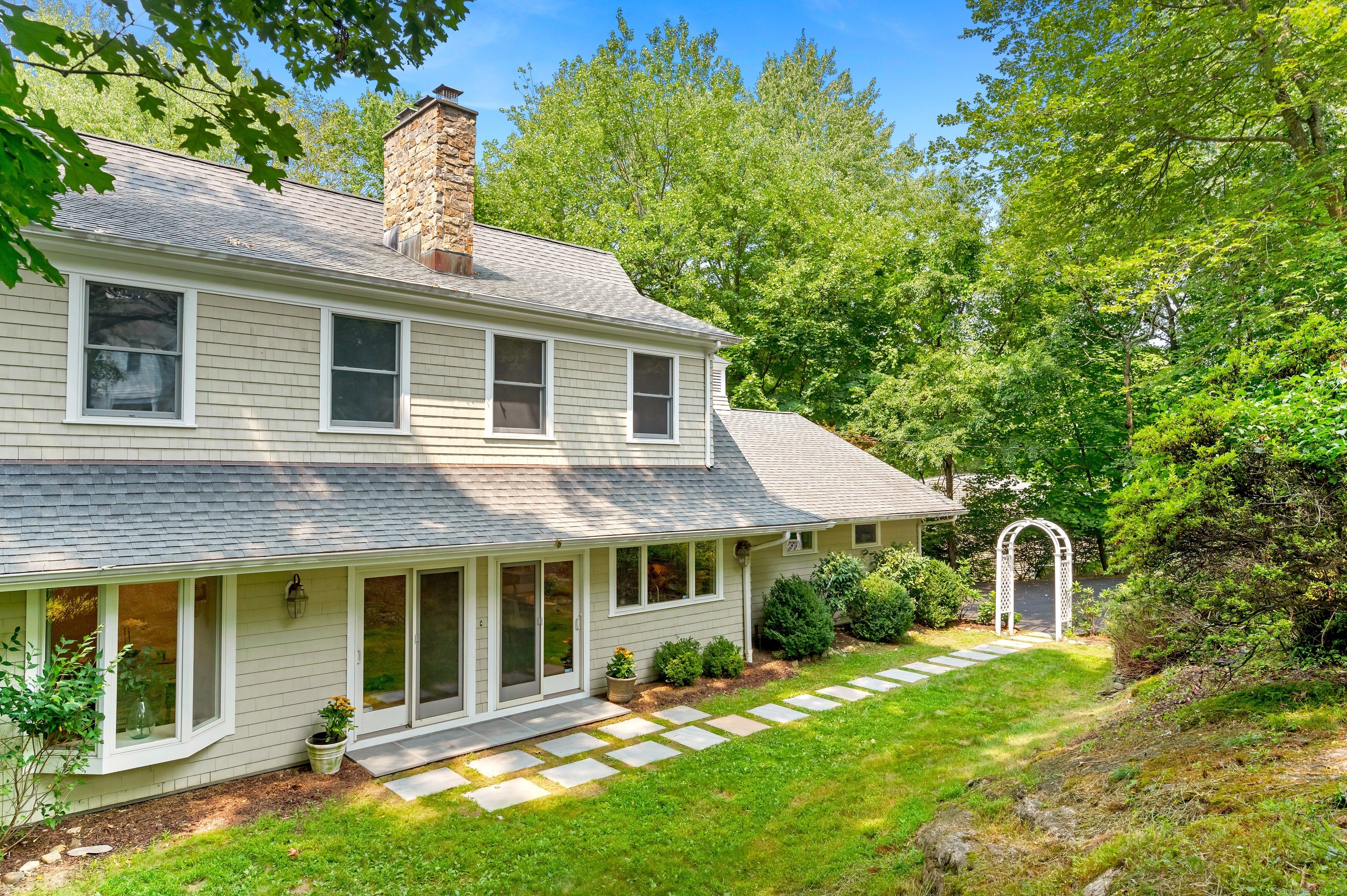 Property Photo:  39 Guyer Road  CT 06880 