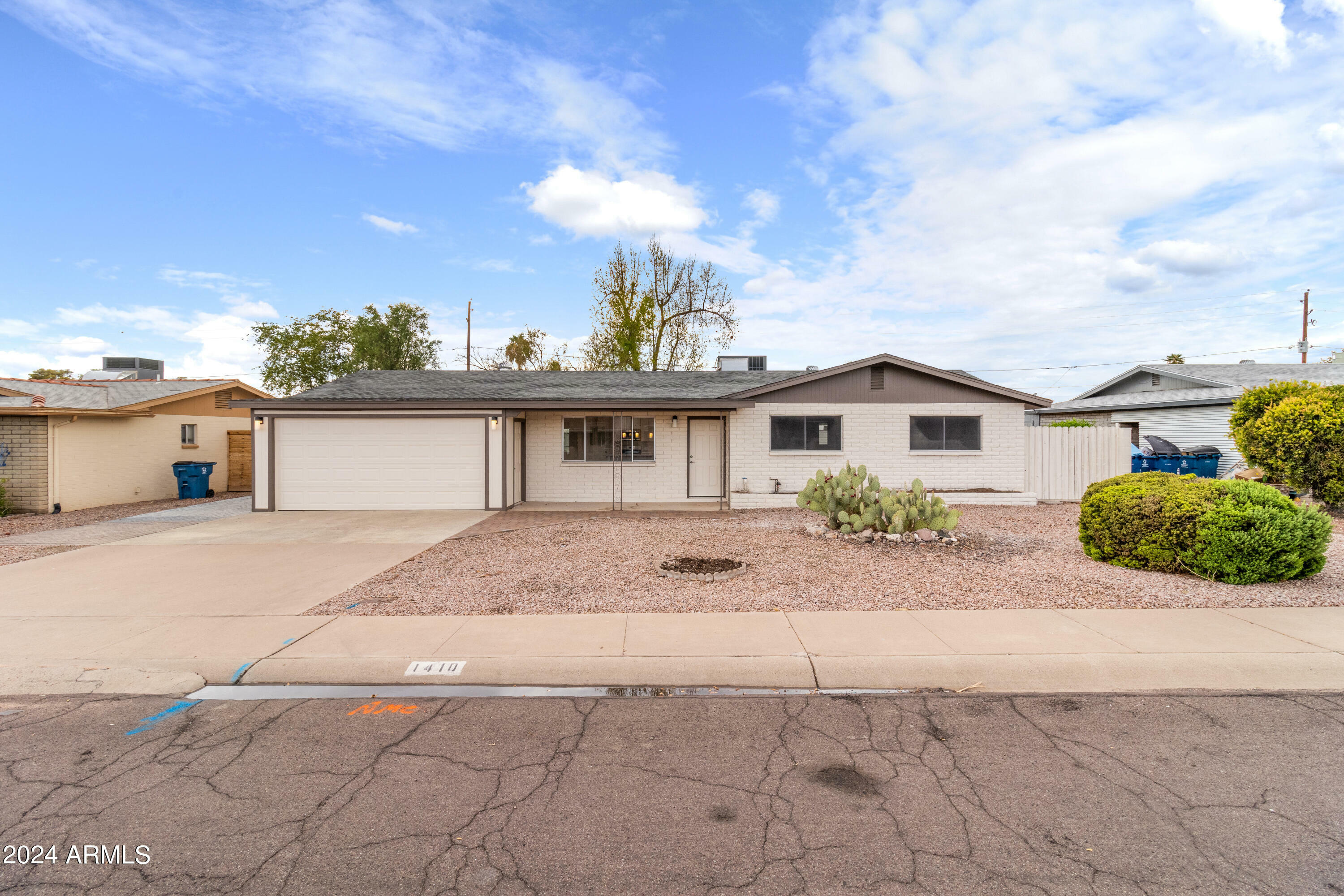 Property Photo:  1410 S Ocotillo Drive  AZ 85120 