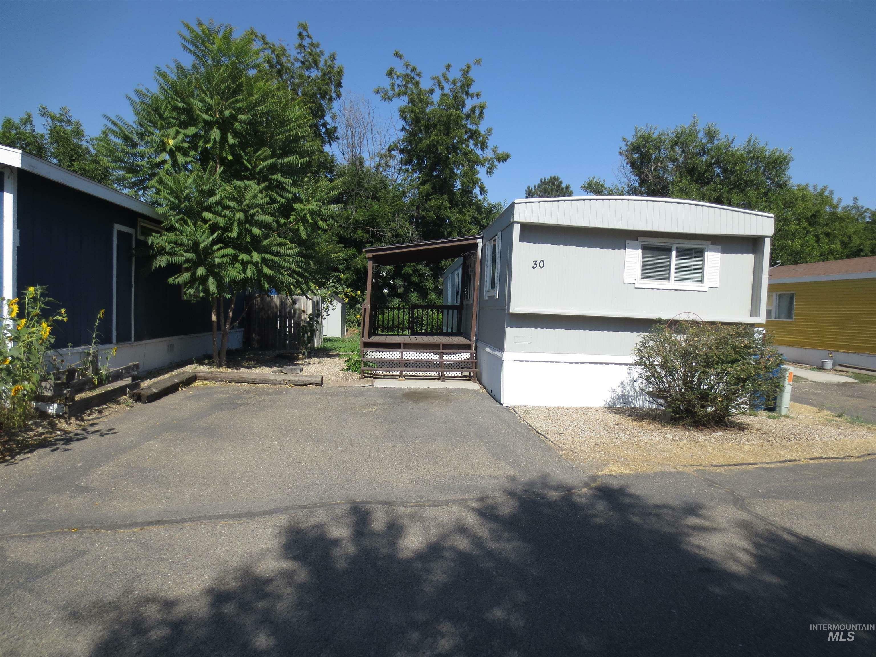 Property Photo:  711 4th Ave N. 30  ID 83687 