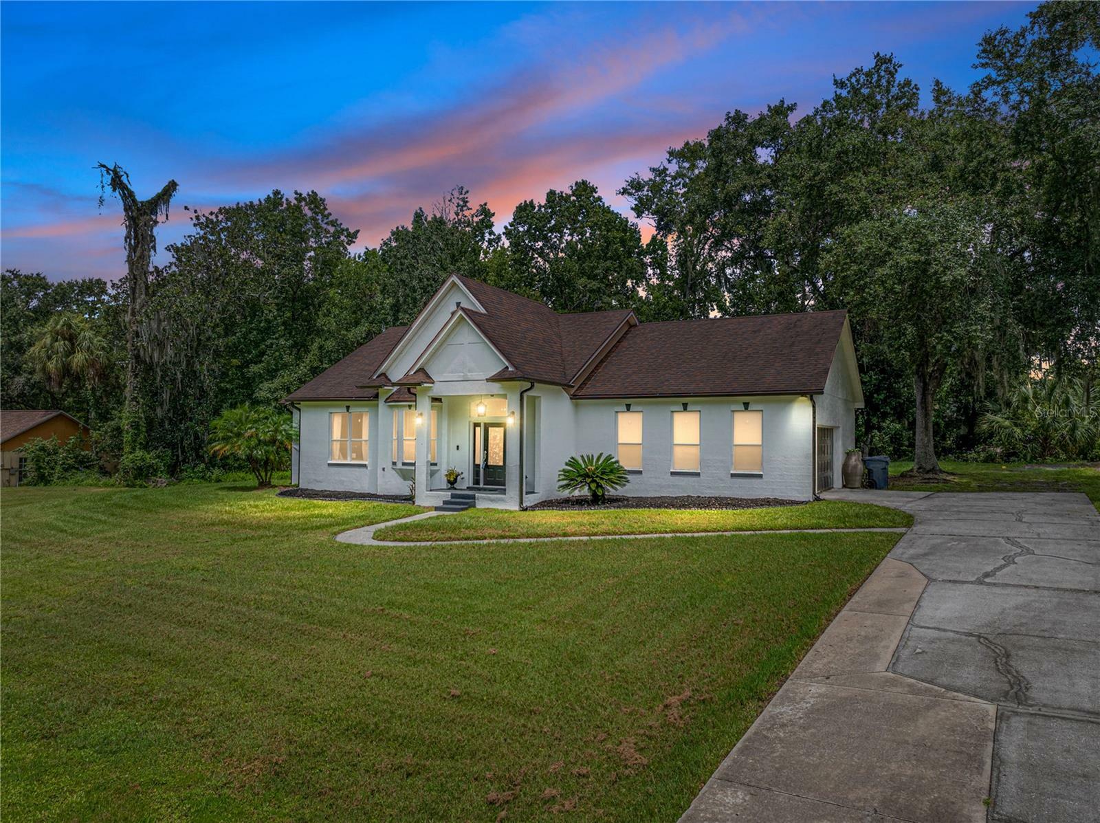 Property Photo:  6445 Forestwood Drive W  FL 33811 