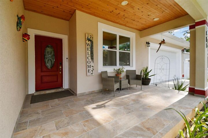 Property Photo:  815 E 145th Avenue  FL 33613 