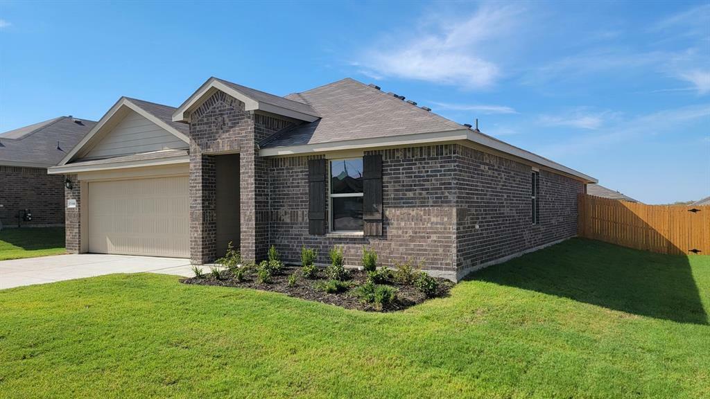 Property Photo:  13508 Gunsmoke Lane  TX 76035 