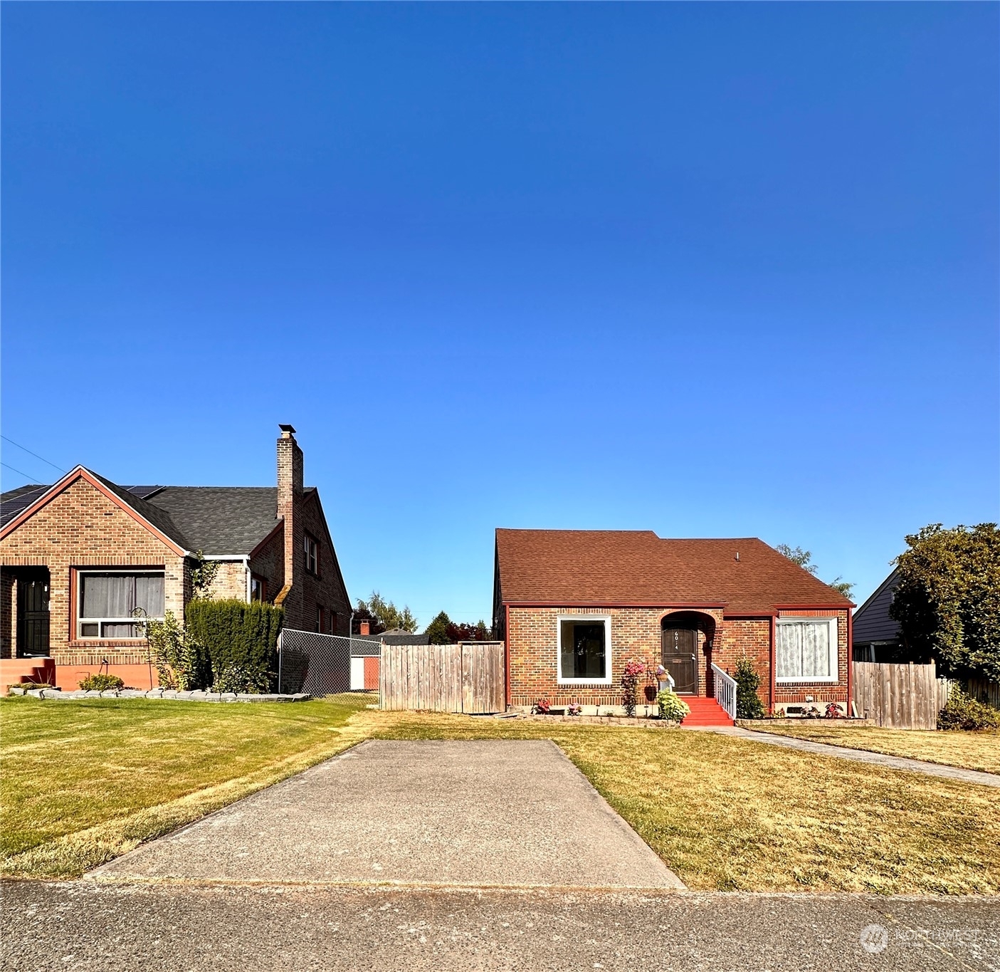 Property Photo:  6014 Pacific Avenue  WA 98408 