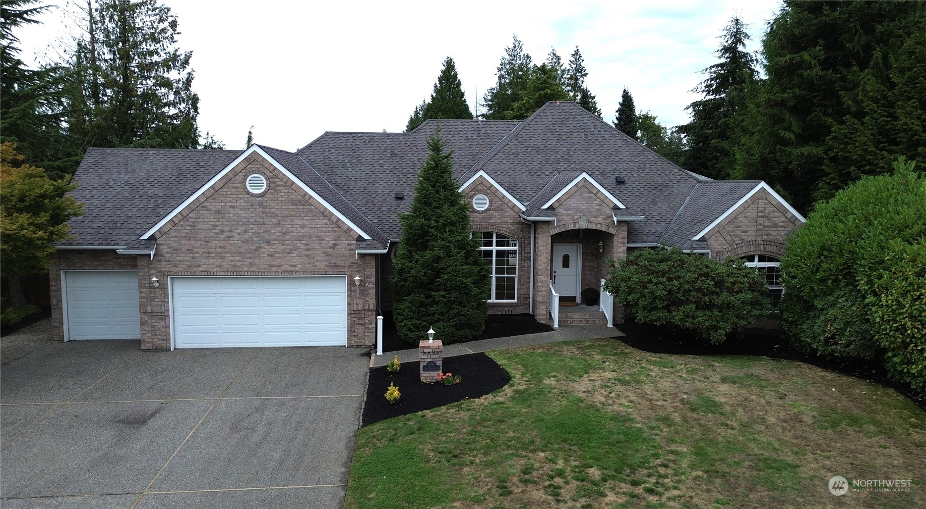 418 S 39th Place  Mount Vernon WA 98274 photo