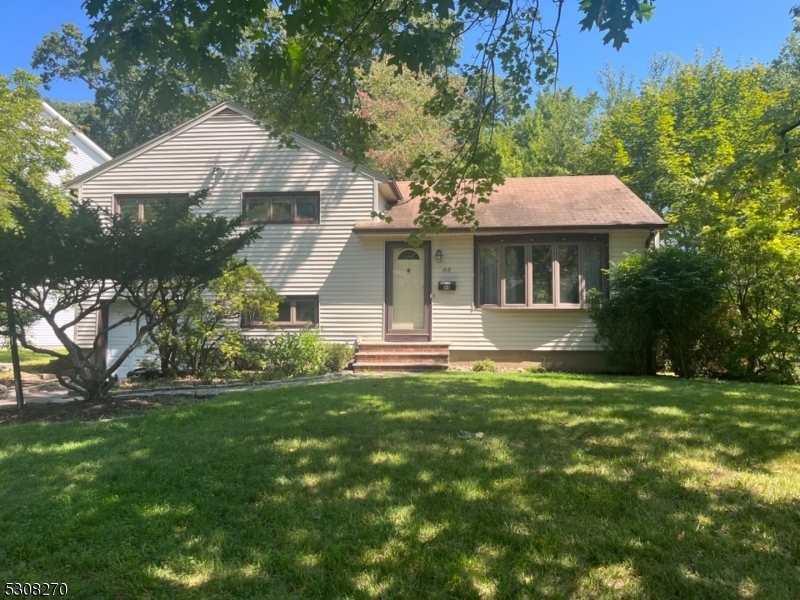 Property Photo:  44 N Ridge Rd  NJ 07039 