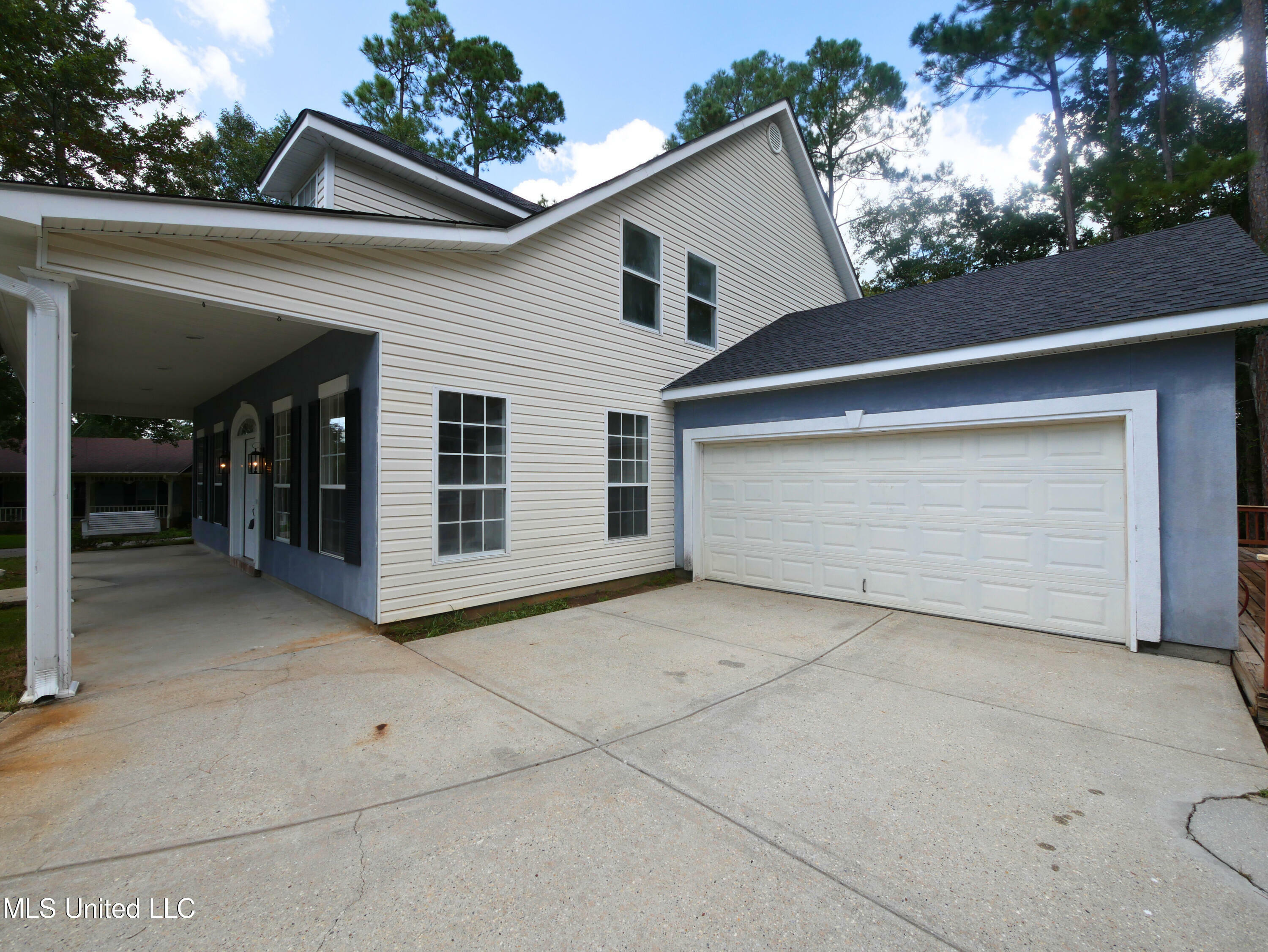 Property Photo:  654 Mauna Loa Place  MS 39525 