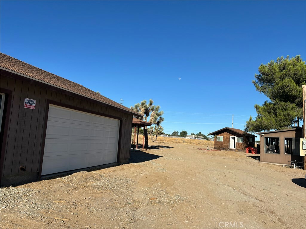 Property Photo:  4993 Amador Rd  CA 92371 