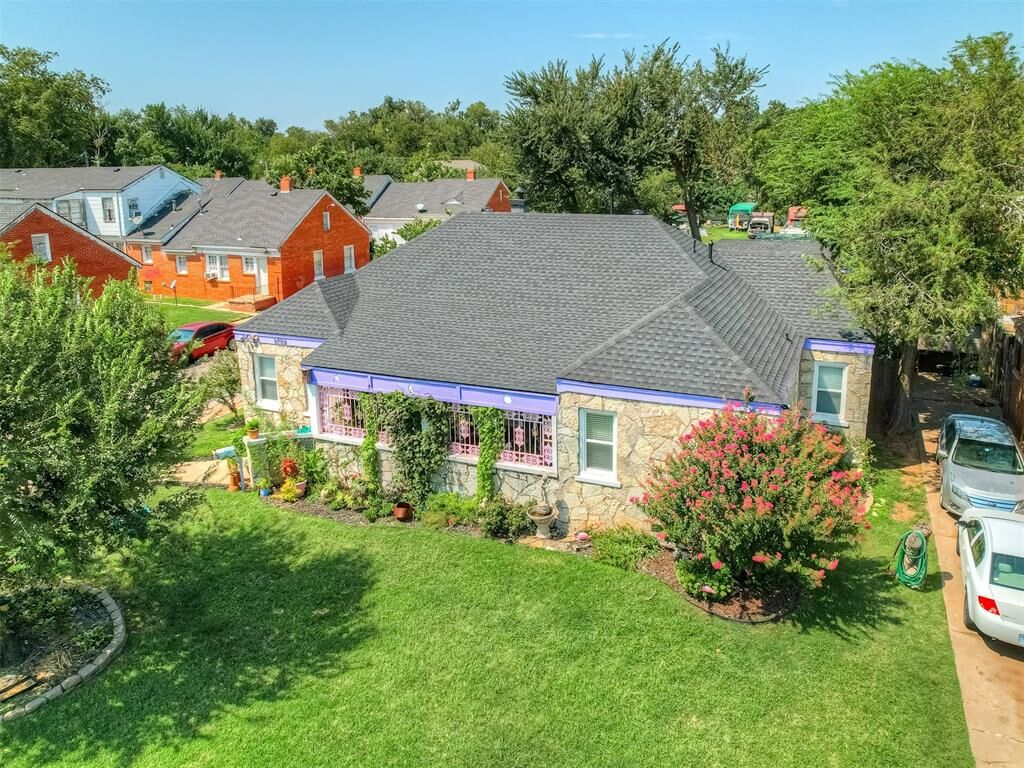 Property Photo: 1719 NW 12th Street OK 73106