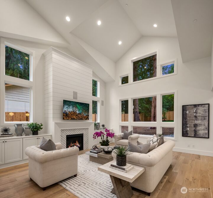 Property Photo:  16658 SE 17th Street  WA 98008 