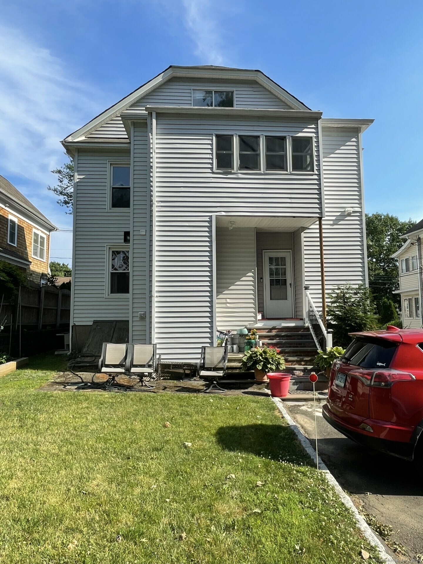 Property Photo:  5 Sycamore Street  CT 06855 