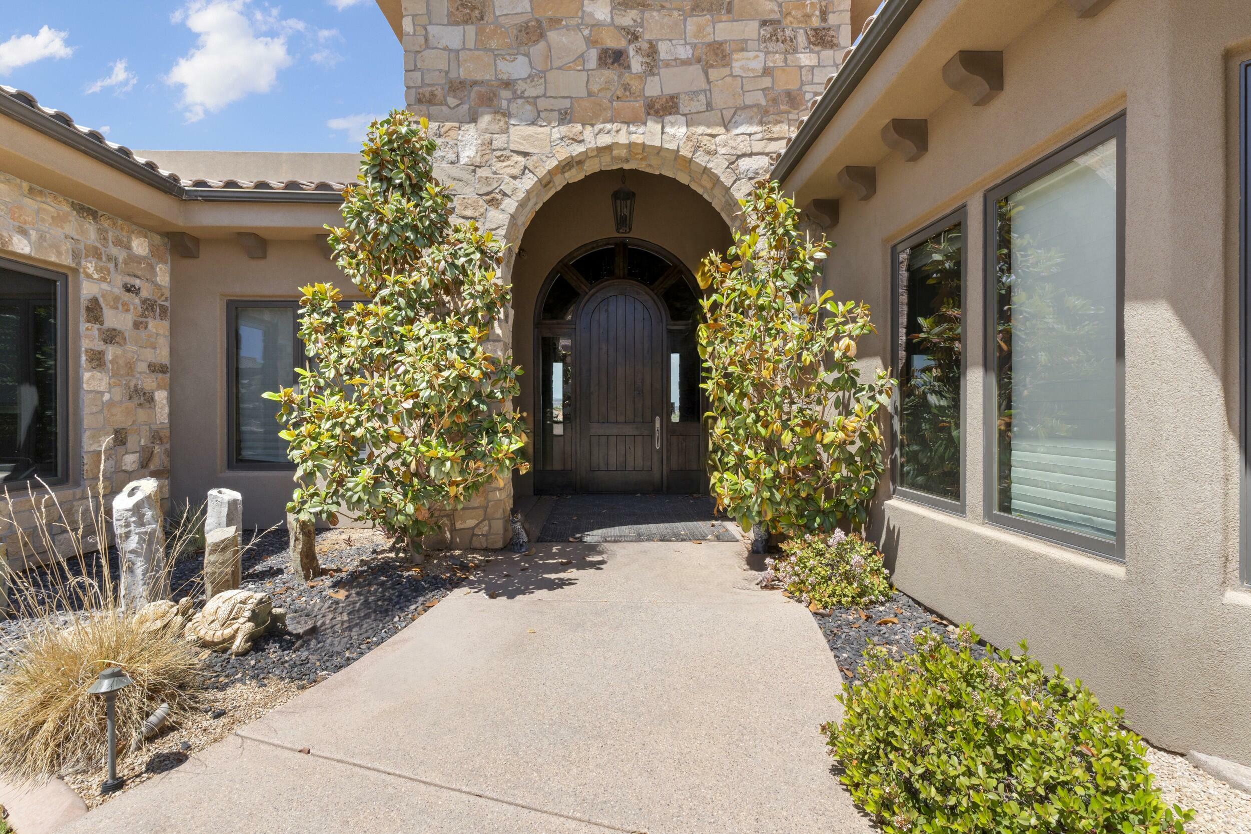 Property Photo: 2596 E Flint St UT 84790