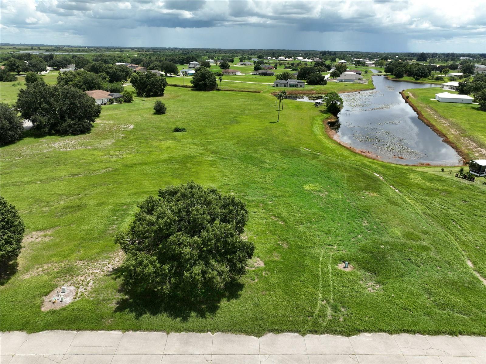 Property Photo:  1392 Blue Heron Drive  FL 33876 