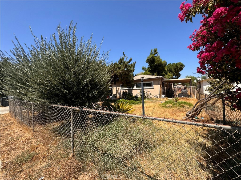 Property Photo:  24758 Dracaea Avenue  CA 92553 