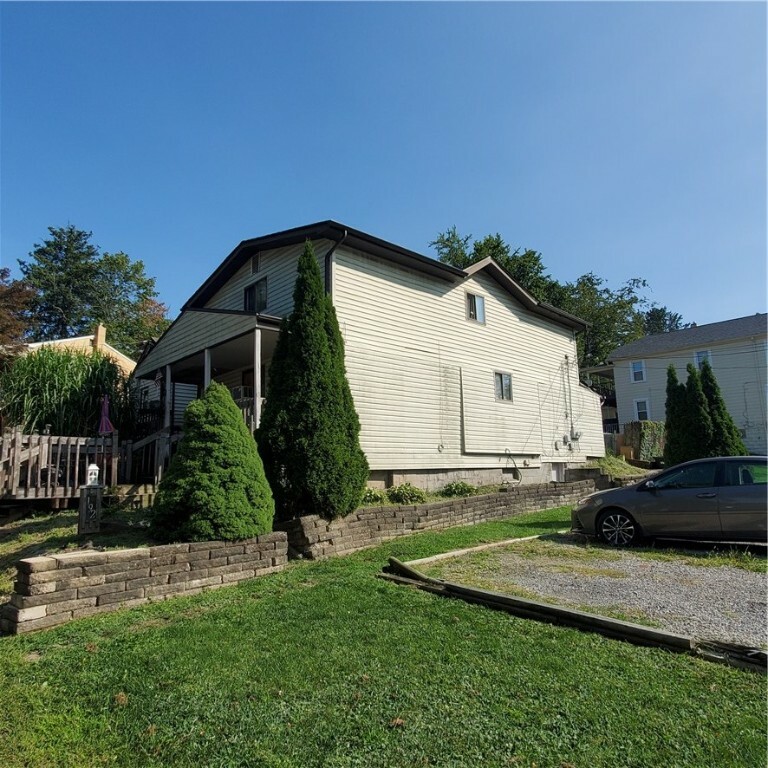 Property Photo:  192 Hickory Street  PA 15136 