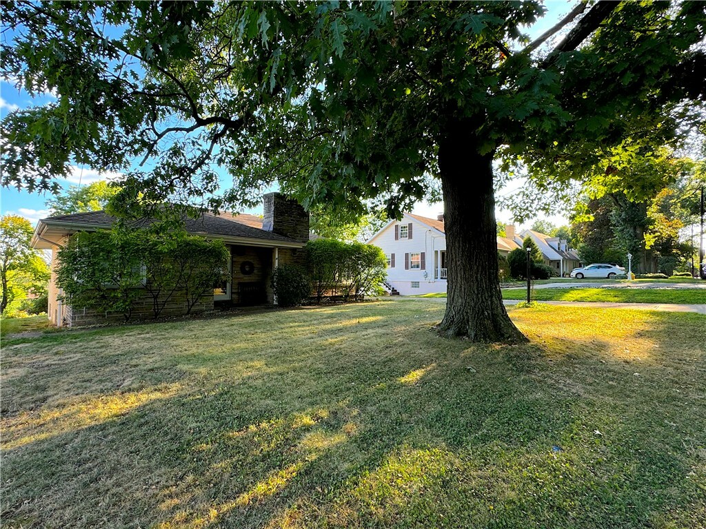 Property Photo:  18 Northmont Street  PA 15601 