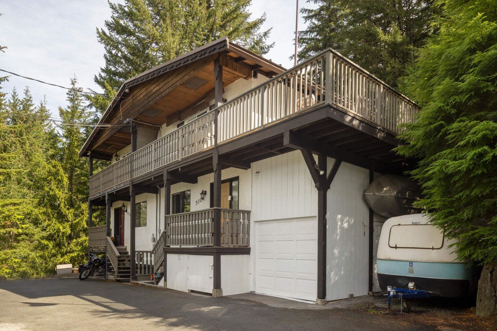 Property Photo:  3106 Panorama Ridge  BC V8E 0B8 