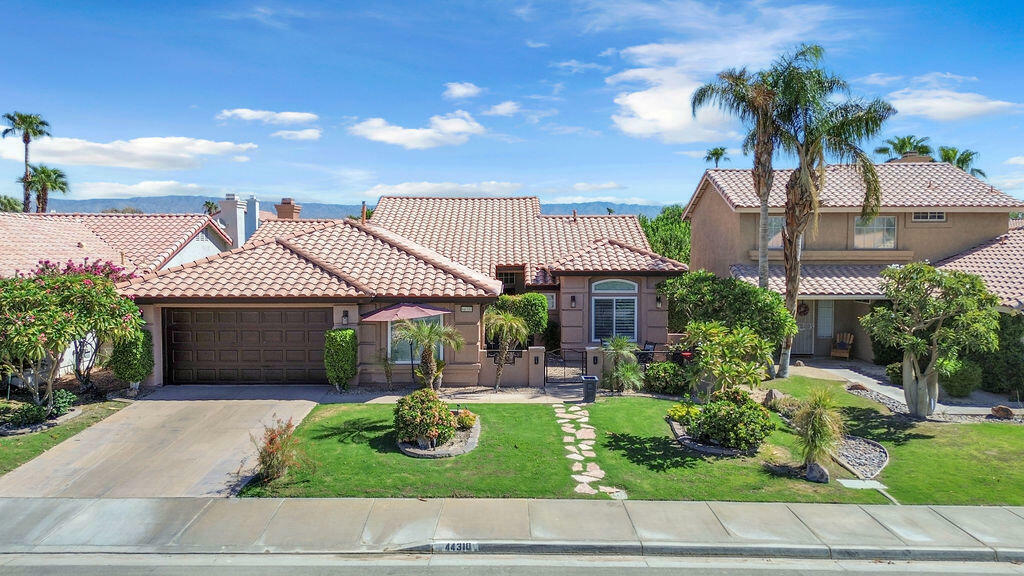 Property Photo:  44310 Villeta Drive  CA 92253 