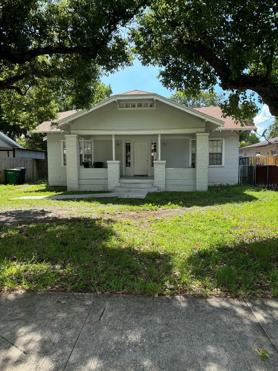 Property Photo:  206 N Matanzas Avenue  FL 33609 