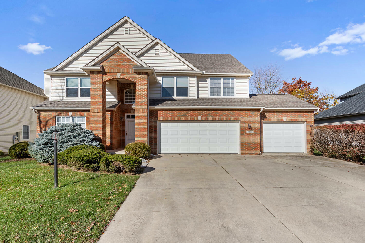Property Photo:  4408 Ironwood Lane  IL 61822 
