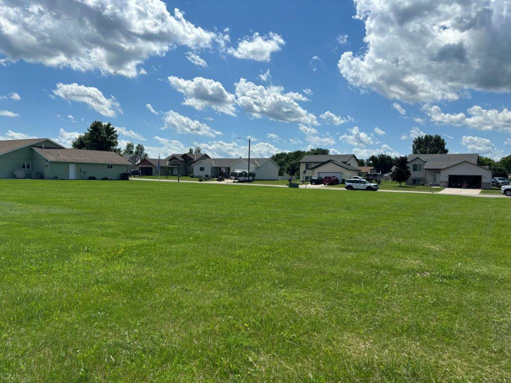 Property Photo:  535 Maywood Avenue  MN 56362 