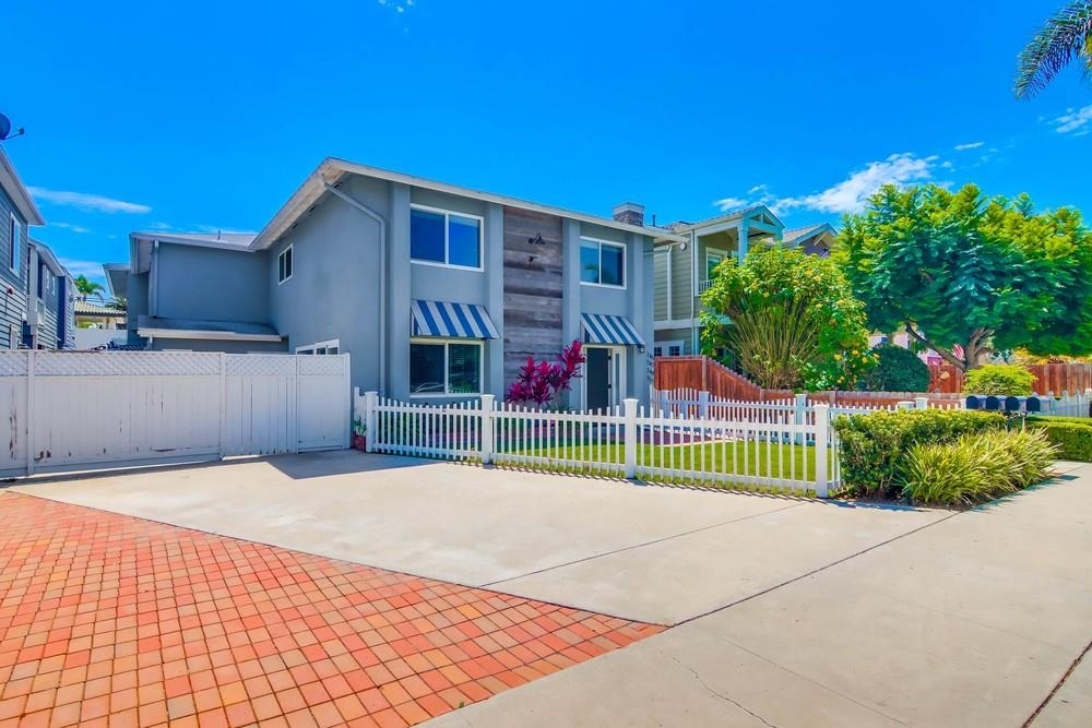 Property Photo:  745 D Ave  CA 92118 