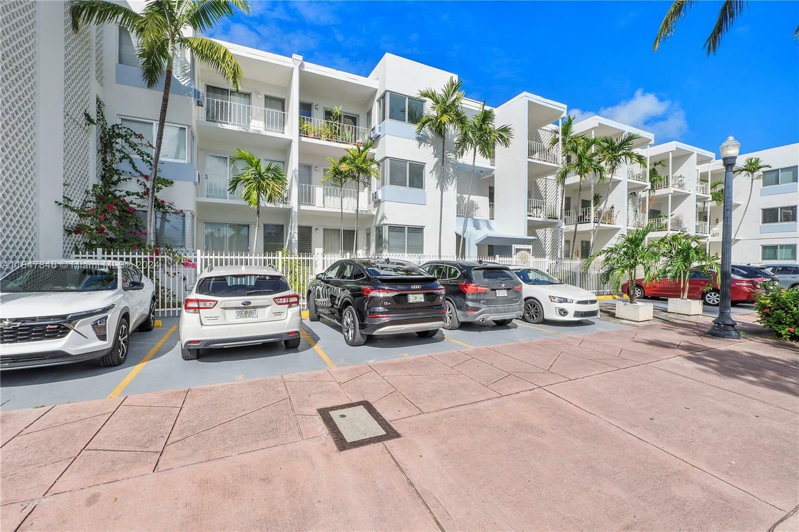 Property Photo:  641 Espanola Way 4  FL 33139 