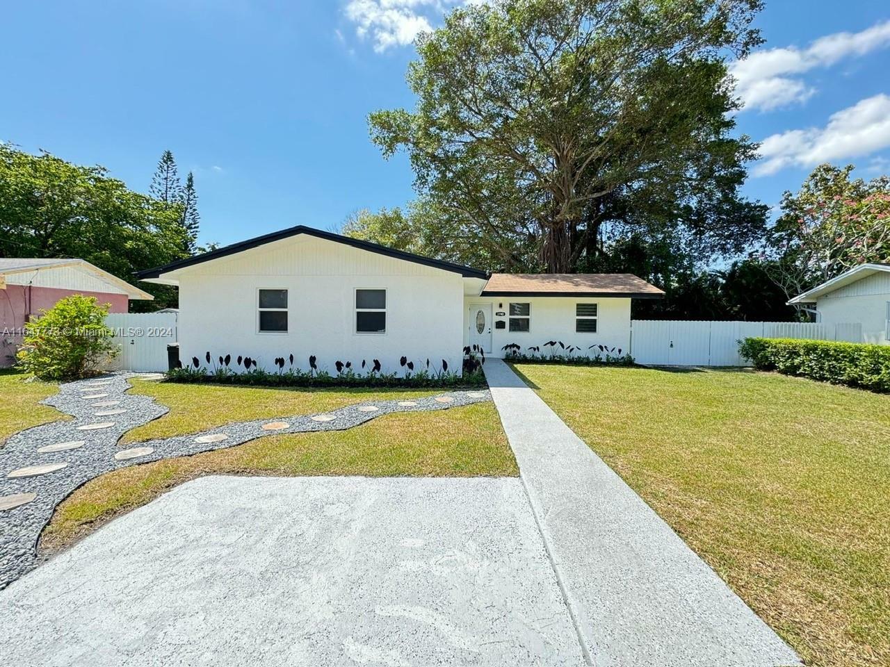 3740 Percival Ave  Miami FL 33133 photo