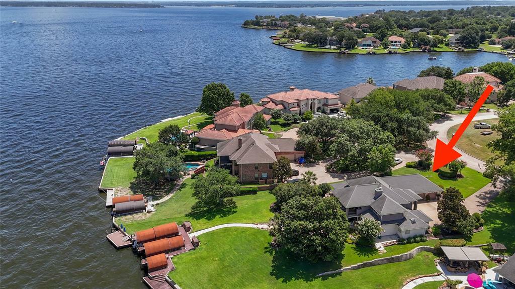 Property Photo:  171 Waterfront Drive  TX 77356 