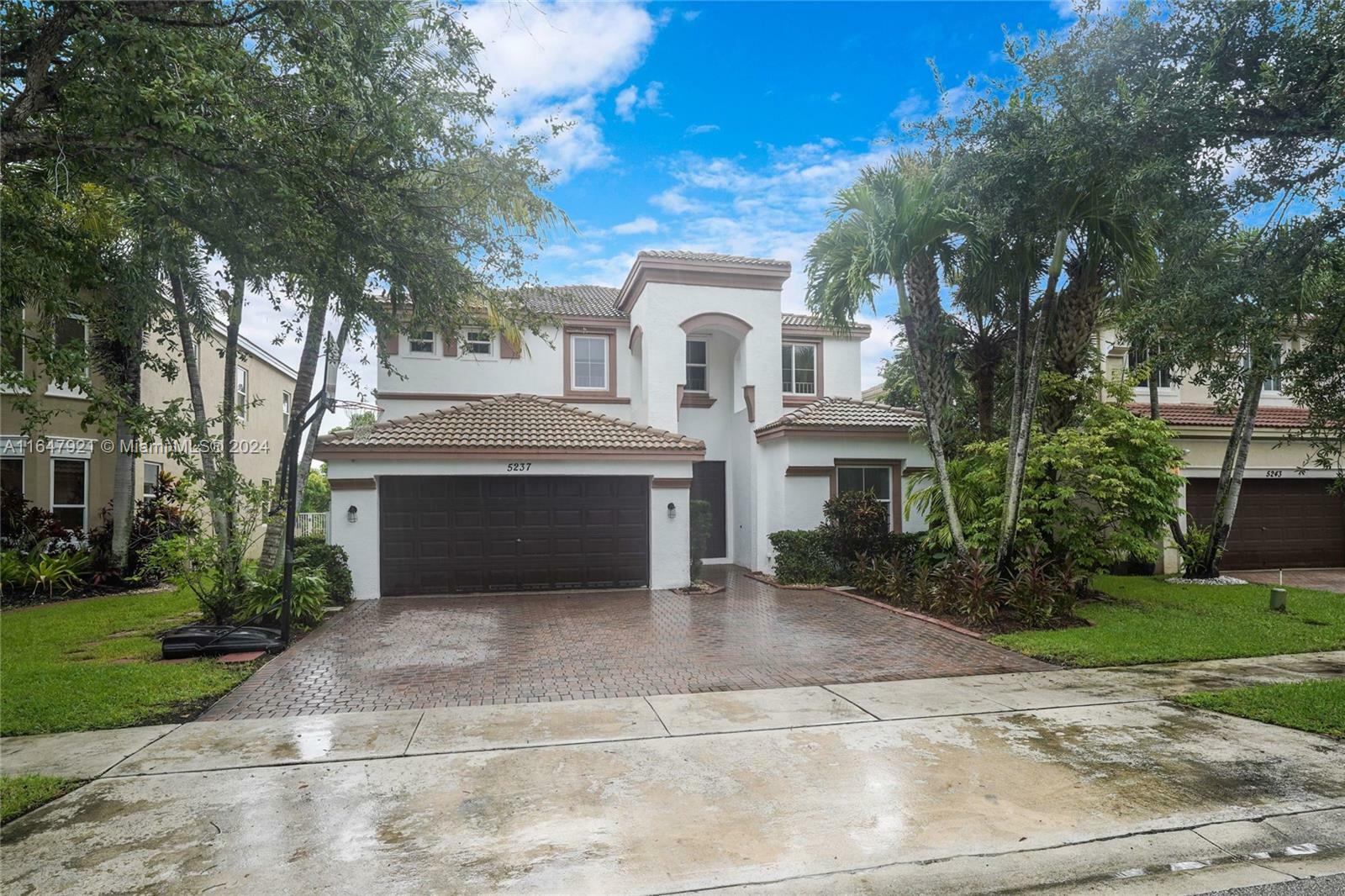 Property Photo:  5237 SW 158th Ave  FL 33027 