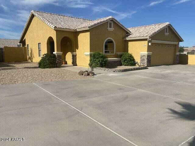 24638. N 65th Avenue  Glendale AZ 85310 photo