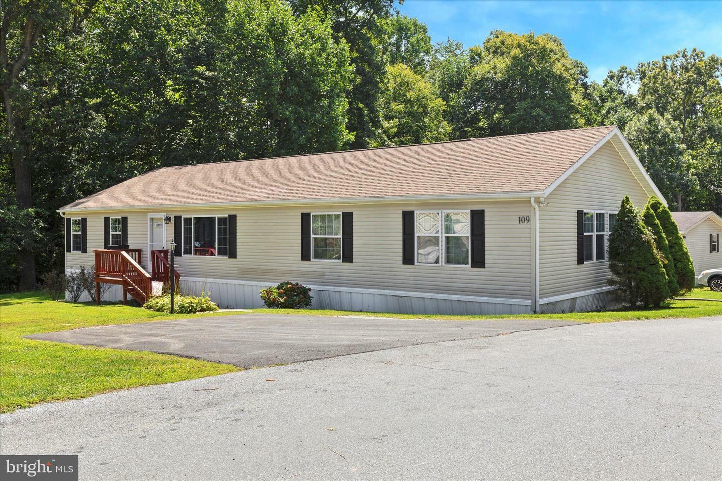 Property Photo:  109 Sharon Drive  PA 19362 