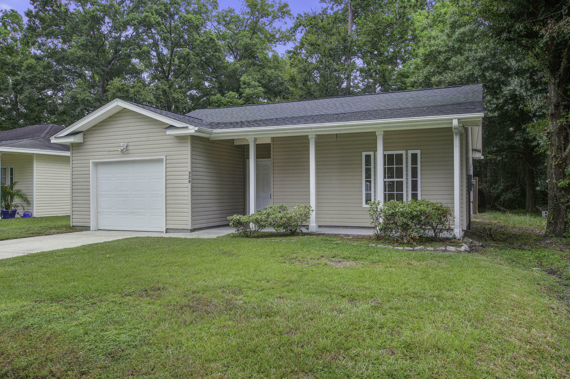 Property Photo:  328 Price Street  SC 29445 