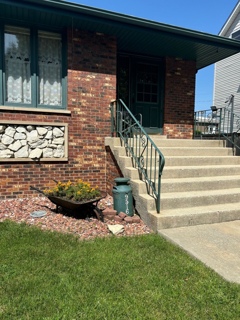 Property Photo:  9516 W Shore Drive  IL 60453 