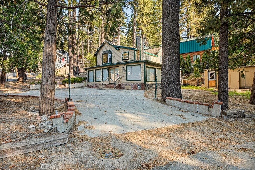 Property Photo:  691 Yukon Road  CA 92341 