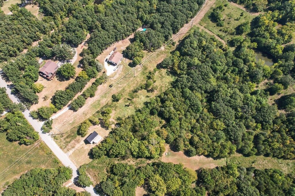 Property Photo:  78 S Stone Bridge Road  AR 72701 