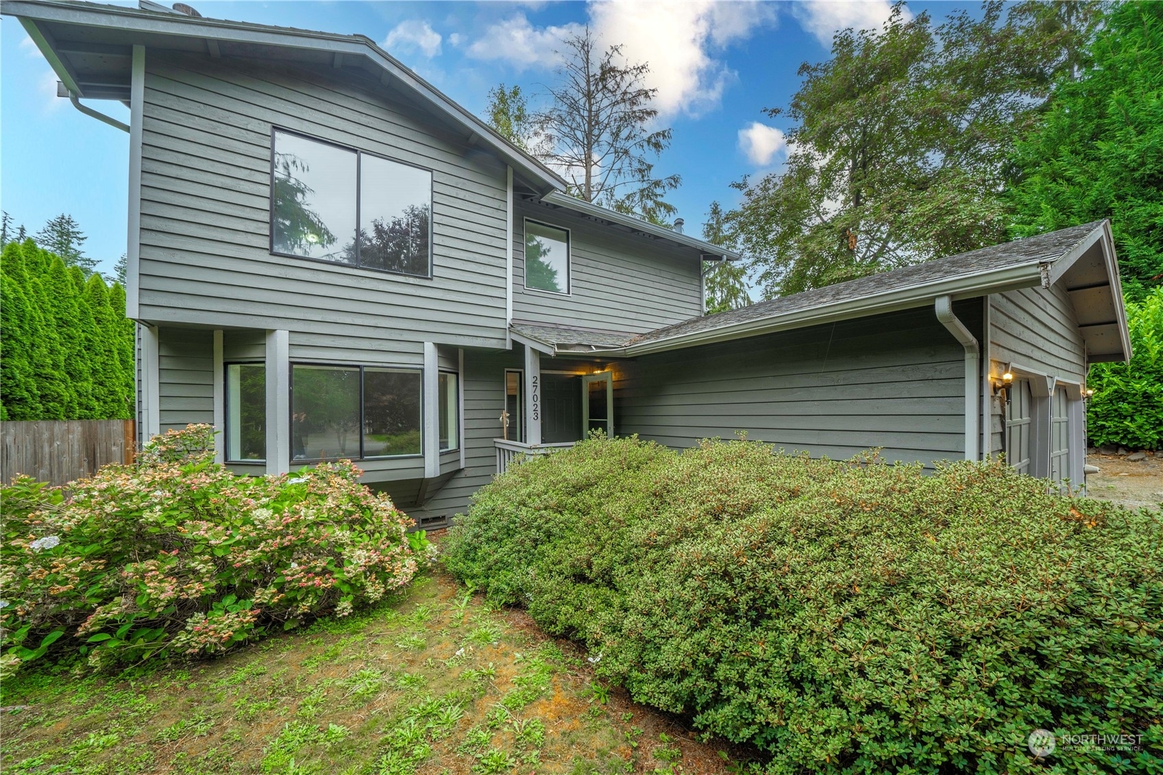 Property Photo:  27023 218th Avenue SE  WA 98038 