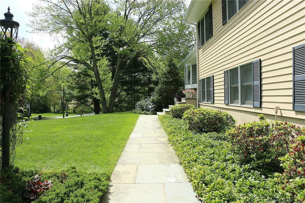 Property Photo:  36 Gate Ridge Road  CT 06612 