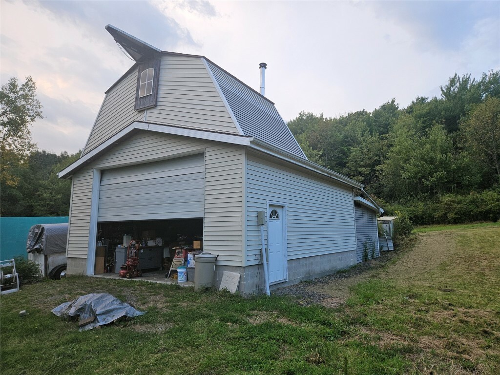 Property Photo:  653 Mc Duffy Hollow Rd Hollow  NY 14889 