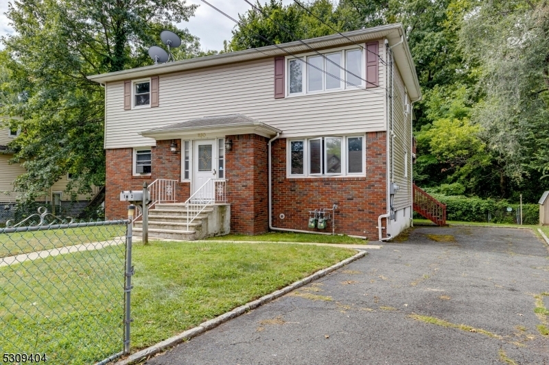 Property Photo:  230 Linden Ave  NJ 07065 